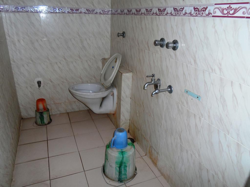 Hotel Sunilkrishna Tirupati Eksteriør billede